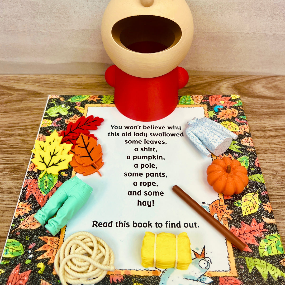 There Was An Old Lady Who Swallowed Some Leaves Read-Along Set (Fall/Autumn)